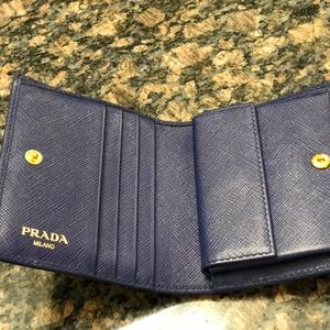 PRADA- Small Saffiano leather women's wallet